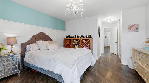 7-1225 Brookside Avenue, Kelowna, BC - Indoor Photo Showing Bedroom