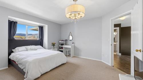 7-1225 Brookside Avenue, Kelowna, BC - Indoor Photo Showing Bedroom