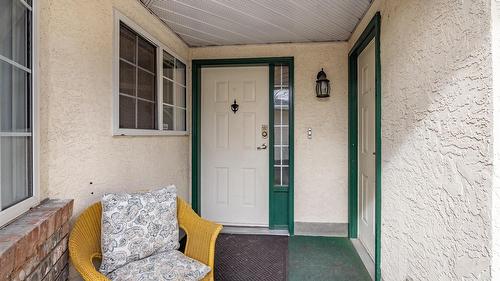 7-1225 Brookside Avenue, Kelowna, BC - Outdoor With Exterior