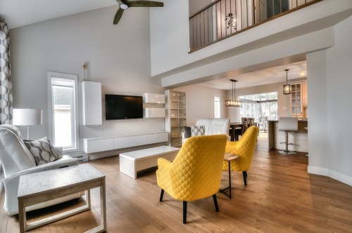 Salon - 127 Rue Fernand-Seguin, Saint-Jean-Sur-Richelieu, QC - Indoor Photo Showing Living Room