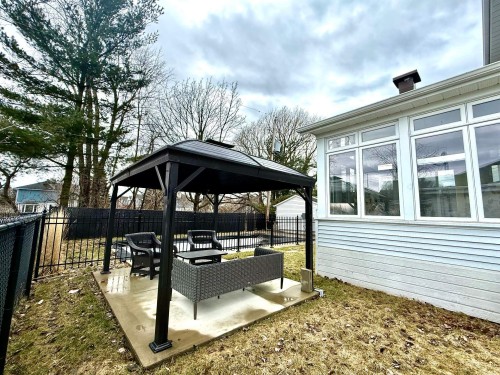 Cour - 127 Rue Fernand-Seguin, Saint-Jean-Sur-Richelieu, QC - Outdoor