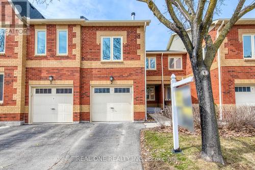 2 - 2006 GLENADA CRESCENT  Oakville, ON L6H 5R9
