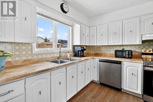 48 Harbour Buffett Road, Arnold'S Cove, NL - Indoor Photo Showing Kitchen With Double Sink