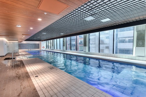 Pool - 3712-1210 Rue Jeanne-Mance, Montréal (Ville-Marie), QC - Indoor Photo Showing Other Room With In Ground Pool