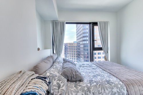 Master Bedroom - 3712-1210 Rue Jeanne-Mance, Montréal (Ville-Marie), QC - Indoor Photo Showing Bedroom