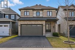 658 PARADE DRIVE  Ottawa, ON K2S 0Z2