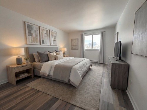 Master Bedroom - 329 Rue Hurteau, Dollard-Des-Ormeaux, QC - Indoor Photo Showing Bedroom