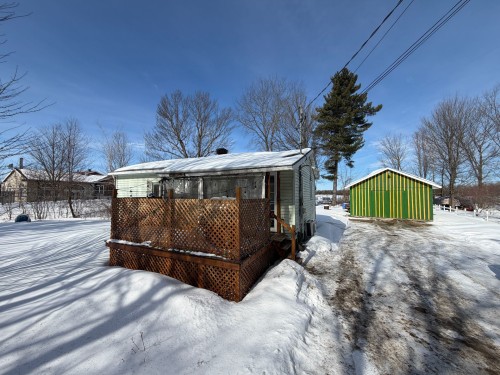 328 Route du Canton  Brownsburg-Chatham, QC J8G 1R2