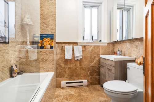 Salle de bains - 4732 Av. Victoria, Montréal (Côte-Des-Neiges/Notre-Dame-De-Grâce), QC - Indoor Photo Showing Bathroom