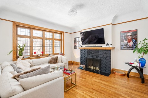 Salon - 4732 Av. Victoria, Montréal (Côte-Des-Neiges/Notre-Dame-De-Grâce), QC - Indoor Photo Showing Living Room With Fireplace