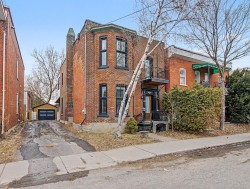 262 Rue Laurier Saint-Jean-Sur-Richelieu, QC J3B 6K9