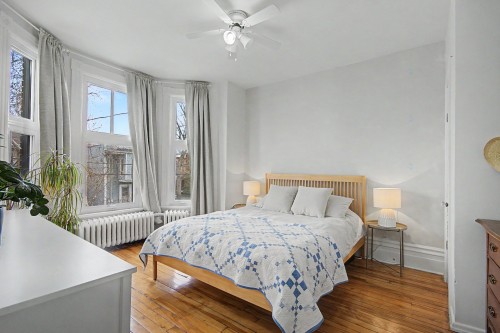 Chambre à coucher principale - 262 Rue Laurier, Saint-Jean-Sur-Richelieu, QC - Indoor Photo Showing Bedroom