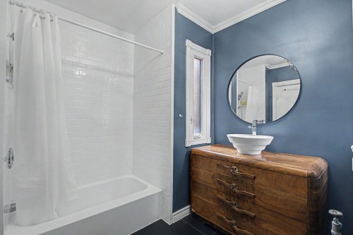 Salle de bains - 262 Rue Laurier, Saint-Jean-Sur-Richelieu, QC - Indoor Photo Showing Bathroom