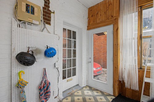 Véranda - 262 Rue Laurier, Saint-Jean-Sur-Richelieu, QC - Indoor Photo Showing Other Room