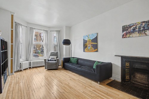 Salon - 262 Rue Laurier, Saint-Jean-Sur-Richelieu, QC - Indoor Photo Showing Living Room With Fireplace