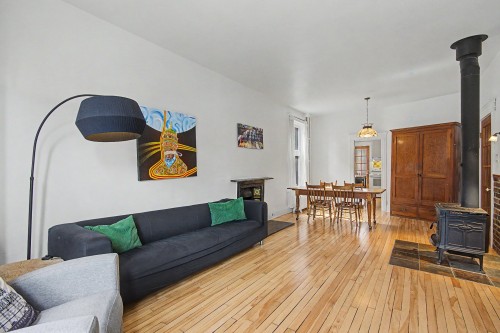 Salon - 262 Rue Laurier, Saint-Jean-Sur-Richelieu, QC - Indoor Photo Showing Living Room