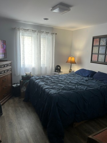 Bedroom - 5-36 Rue Ste-Catherine, Beauharnois, QC - Indoor Photo Showing Bedroom