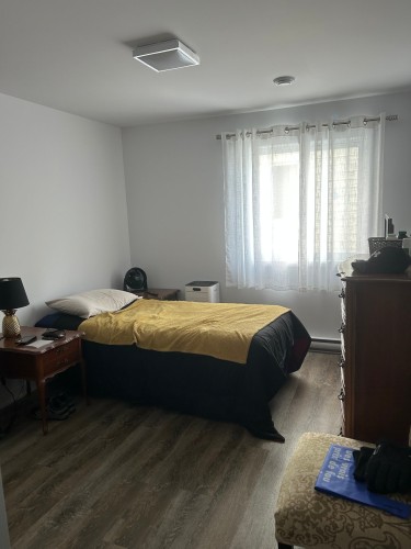 Bedroom - 5-36 Rue Ste-Catherine, Beauharnois, QC - Indoor Photo Showing Bedroom