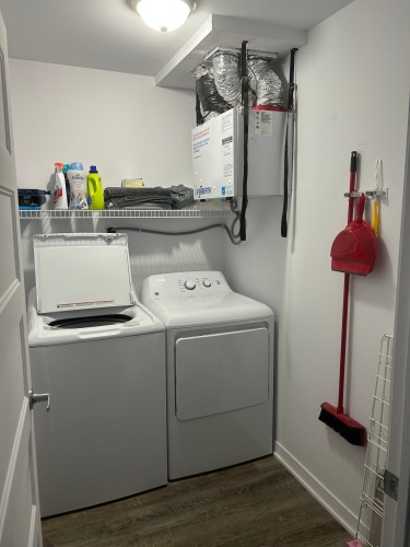 Laundry - 5-36 Rue Ste-Catherine, Beauharnois, QC - Indoor Photo Showing Laundry Room