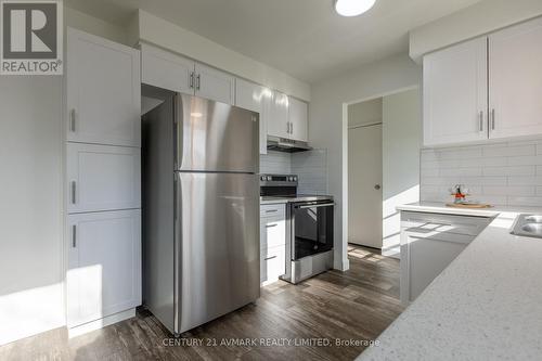 111 Northgate Drive, Welland (N. Welland), ON - Indoor Photo Showing Kitchen