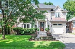 72 EAGLE ROAD  Toronto, ON M8Z 4J2