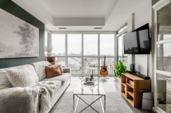 515-35 Brian Peck Crescent Toronto, ON M4G 0A5