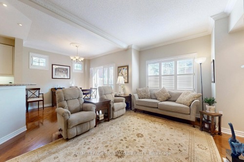 1 Althorp Way, Markham, ON - Indoor Photo Showing Living Room