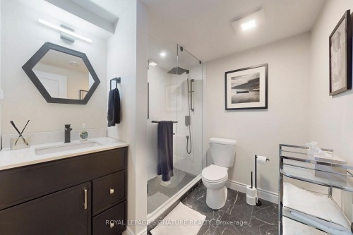 1 Althorp Way, Markham, ON - Indoor Photo Showing Bathroom