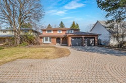 3161 Bayview Avenue Toronto, ON M2K 1G2