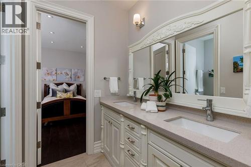 1165 Garden Road, Mississauga, ON - Indoor Photo Showing Bedroom