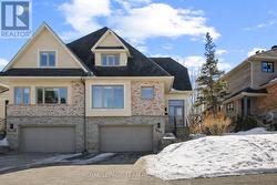 224 KNUDSON DRIVE  Ottawa, ON K2K 2N7