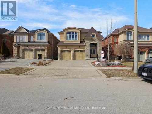 584 PINERY TRAIL  Waterloo, ON N2V 2Y3