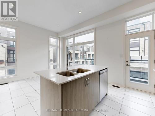 41 Gerussi Street, Vaughan, ON - Indoor Photo Showing Kitchen With Double Sink
