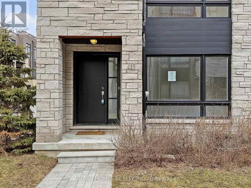 41 Gerussi Street, Vaughan, ON - Outdoor