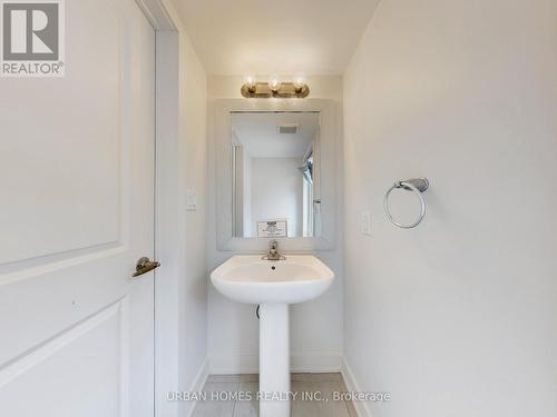 41 Gerussi Street, Vaughan, ON - Indoor Photo Showing Bathroom