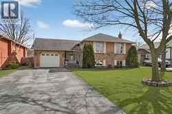 8 KILLINS Street Smithville, ON L0R 2A0