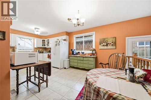 10682 Keating Crescent, Windsor, ON - Indoor Photo Showing Dining Room