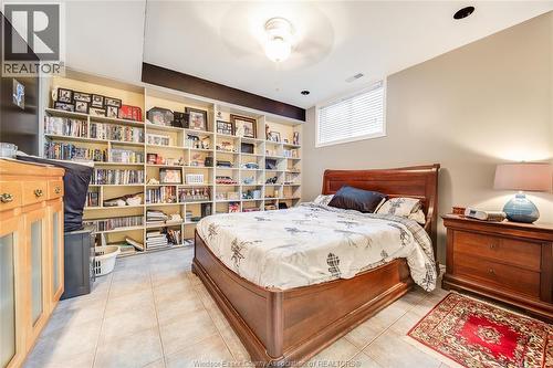 10682 Keating Crescent, Windsor, ON - Indoor Photo Showing Bedroom
