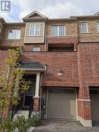 209 HARDING PARK STREET Newmarket, ON L3Y 0E1