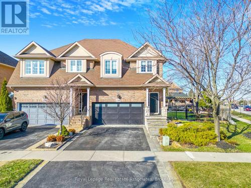 2388 STONE GLEN CRESCENT  Oakville, ON L6M 0C7