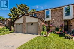 53 - 660 OXFORD ROAD  Burlington, ON L7N 3M1