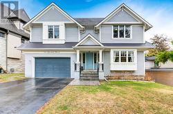 34 LAMBETH ROAD  Toronto, ON M9A 2Y7