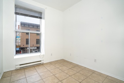 Chambre à coucher - 1-1319 Rue Ste-Catherine E., Montréal (Ville-Marie), QC - Indoor Photo Showing Other Room