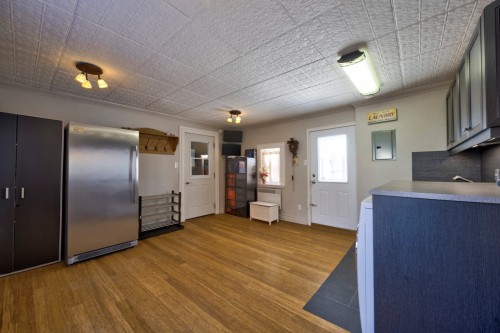 Salle de lavage - 199 Rue Principale, Saint-Alexis, QC - Indoor Photo Showing Kitchen