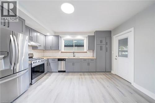 115 West Main Street, Welland, ON - Indoor Photo Showing Kitchen