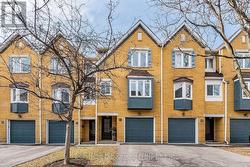 21 - 2300 BRAYS LANE Oakville, ON L6M 3J9