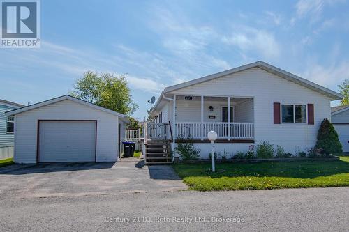 4106 LYNN STREET  Severn, ON L3V 6H4