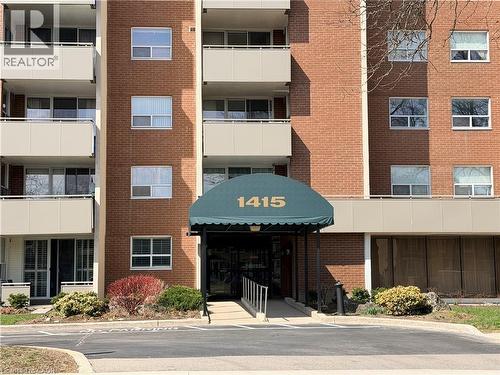 1415 Ghent Avenue Unit# 705, Burlington, ON - Outdoor With Balcony With Facade
