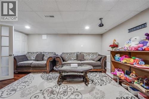 2340 George Avenue, Windsor, ON - Indoor Photo Showing Basement