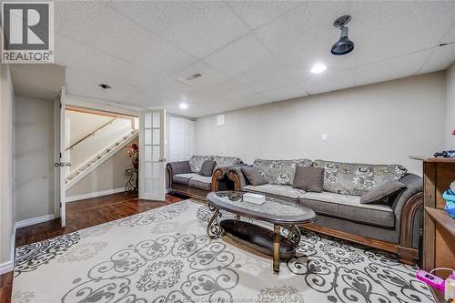 2340 George Avenue, Windsor, ON - Indoor